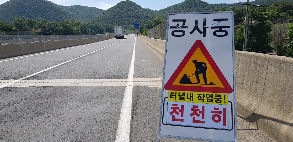 2049928719_MdUnymFp_d165c1747c75b181a7ef5aeaef738e7feadb0776.jpg 이미지크게보기